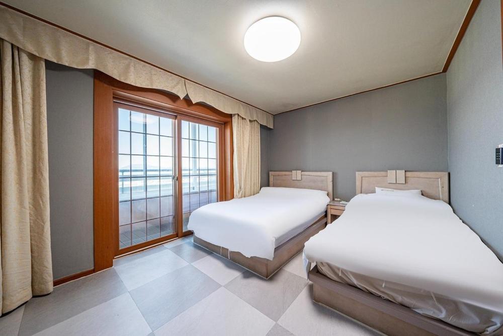 Oceanview Resortel Boryeong Exterior photo