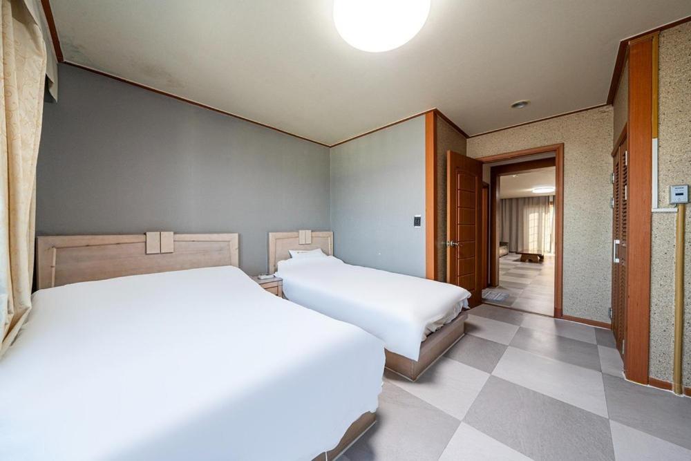 Oceanview Resortel Boryeong Exterior photo