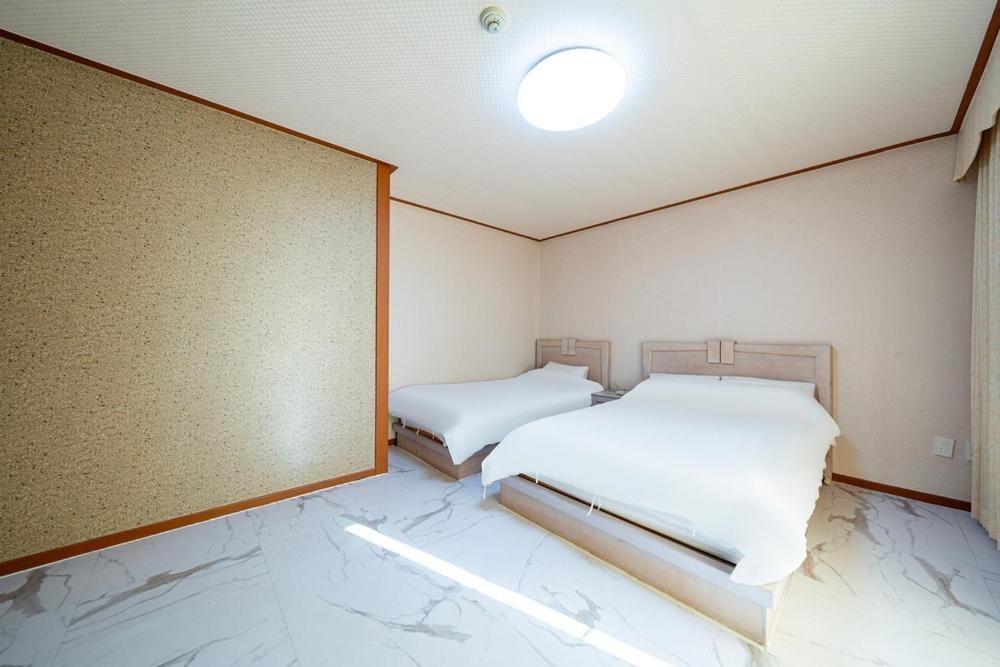 Oceanview Resortel Boryeong Exterior photo