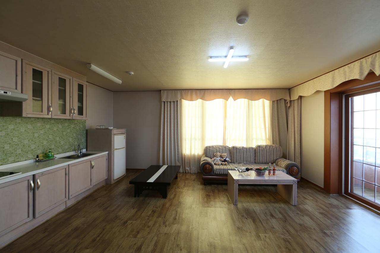 Oceanview Resortel Boryeong Exterior photo