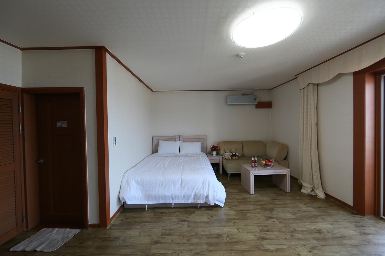 Oceanview Resortel Boryeong Exterior photo